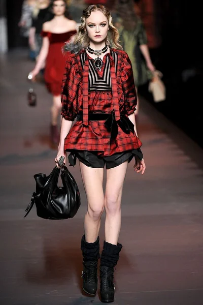 Look 34